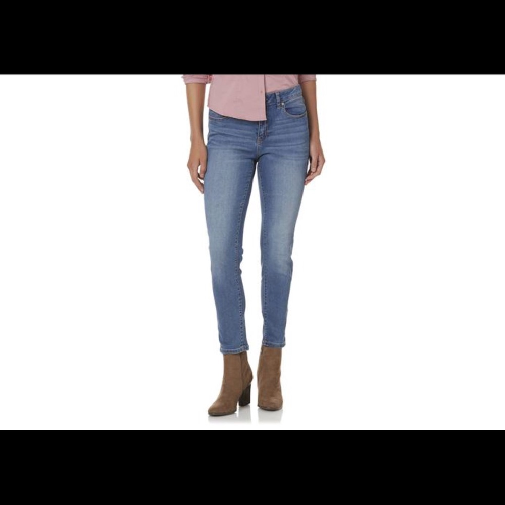 Simply Styled missy blue denim Capri skinny jeans